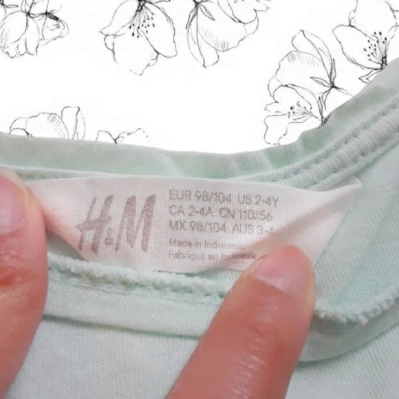 H&M Light Blue Girls Butterfly Tee - Picture 5 of 7